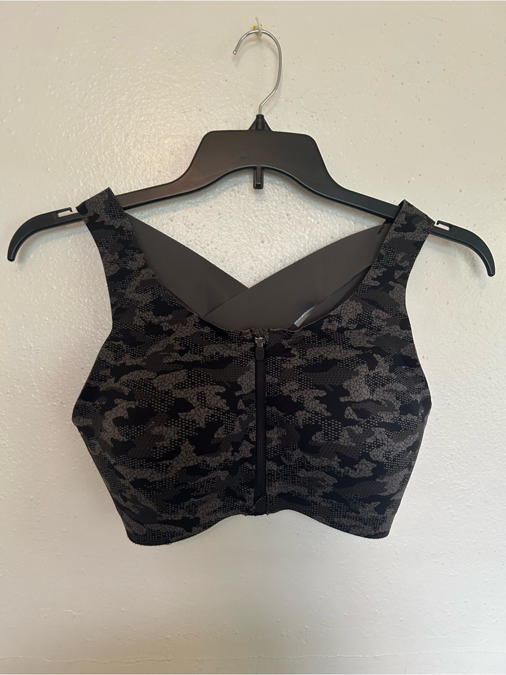 lululemon athletica Black Camo Front Zip Sports Bra